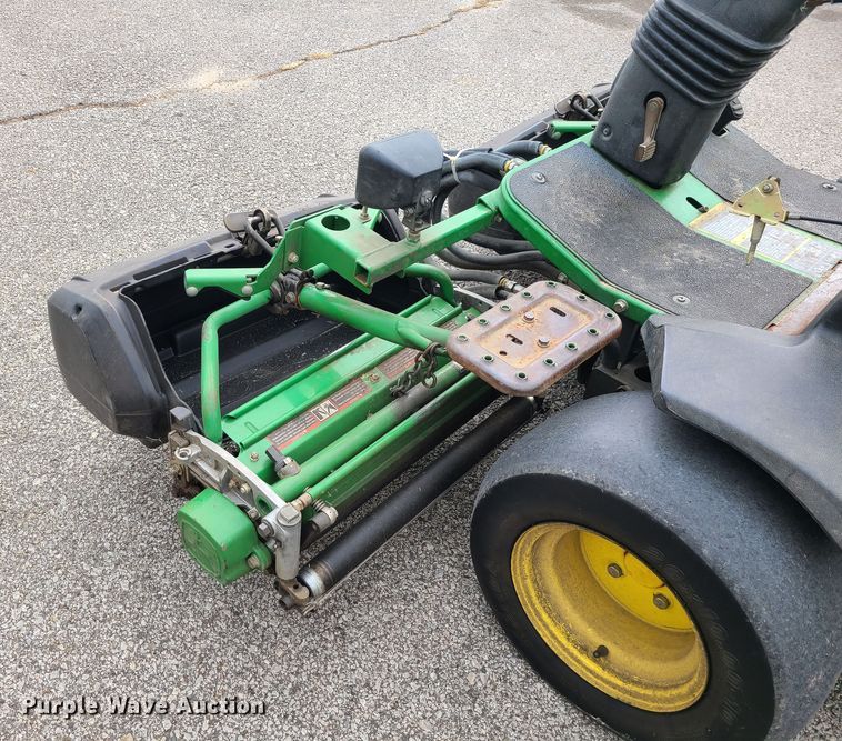 image for item DM4921 John Deere 2500B  reel mower