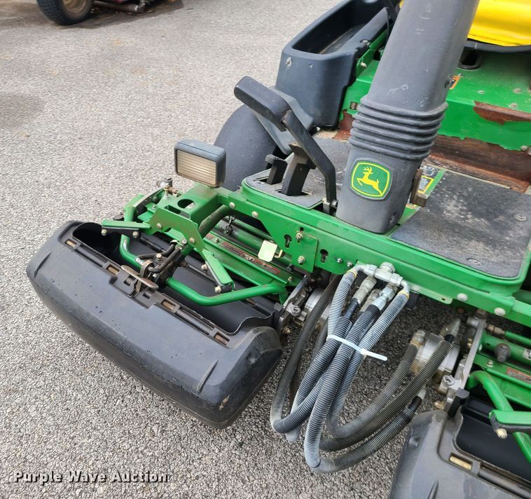 image for item DM4921 John Deere 2500B  reel mower