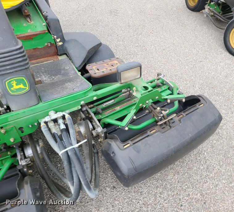image for item DM4921 John Deere 2500B  reel mower