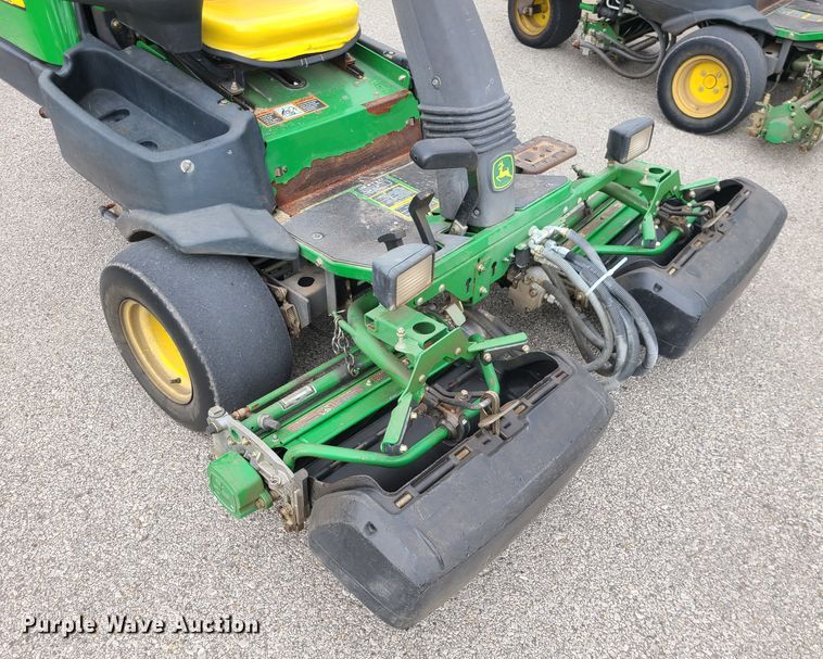 image for item DM4921 John Deere 2500B  reel mower