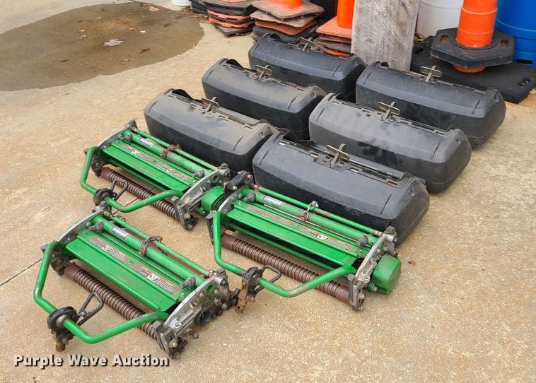 image for item DM4921 John Deere 2500B  reel mower