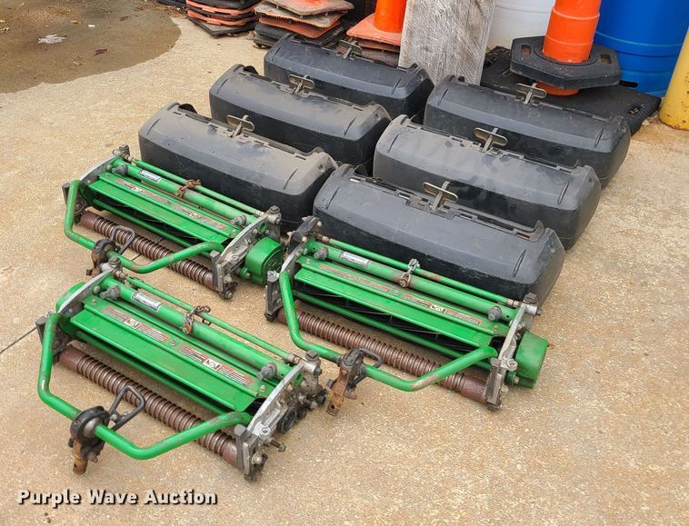 image for item DM4921 John Deere 2500B  reel mower