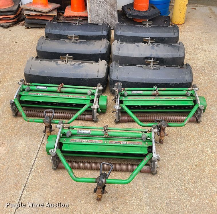 image for item DM4921 John Deere 2500B  reel mower