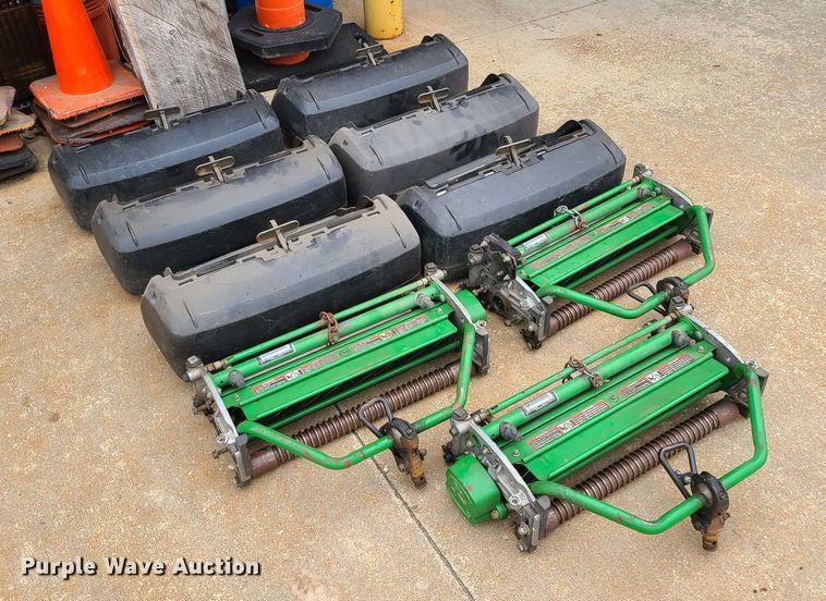 image for item DM4921 John Deere 2500B  reel mower