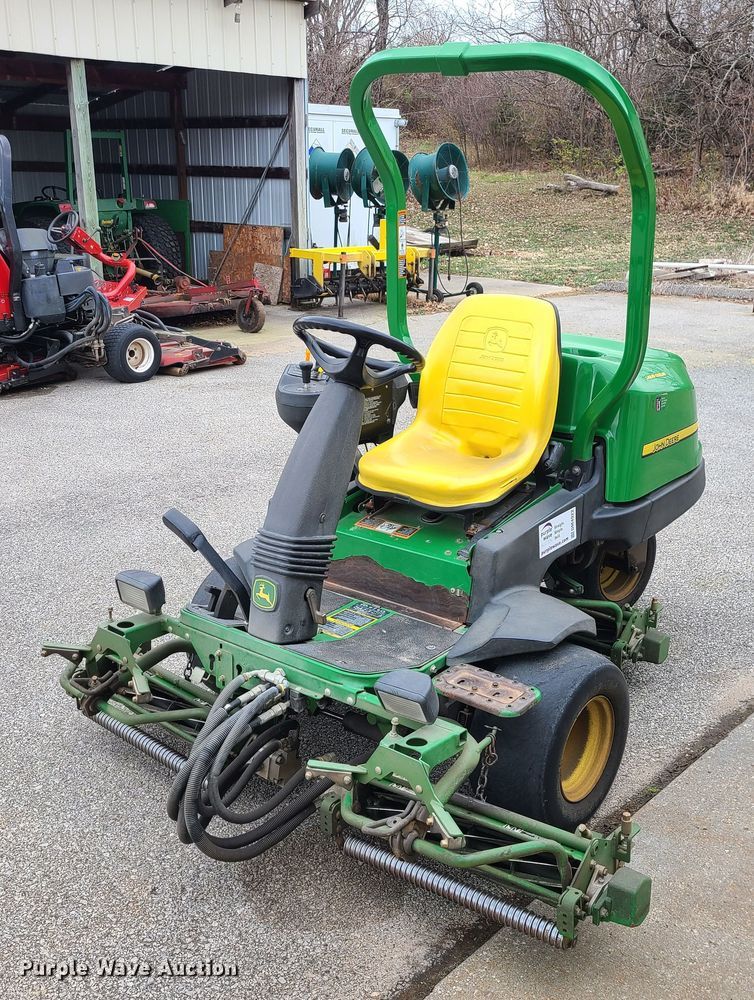 image for item DM4922 John Deere 2500B  reel mower