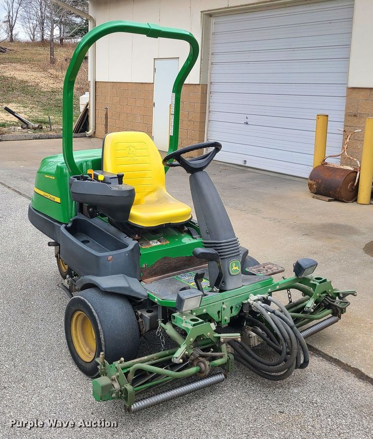 image for item DM4922 John Deere 2500B  reel mower