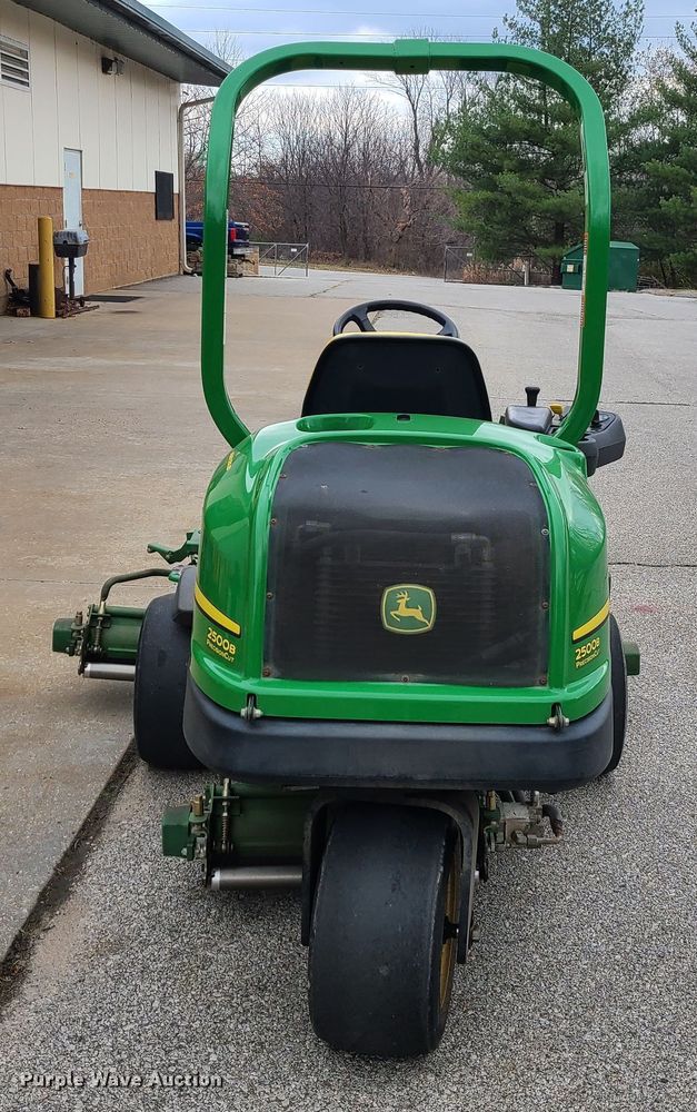 image for item DM4922 John Deere 2500B  reel mower