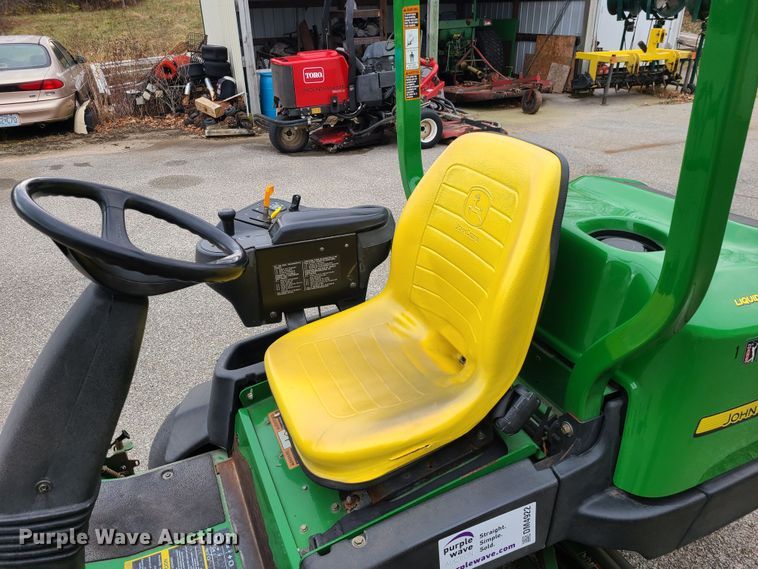 image for item DM4922 John Deere 2500B  reel mower