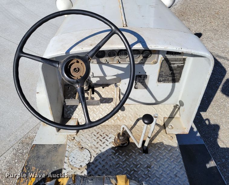 image for item DM8100 1963 Northwestern JG-40FK-2  tug