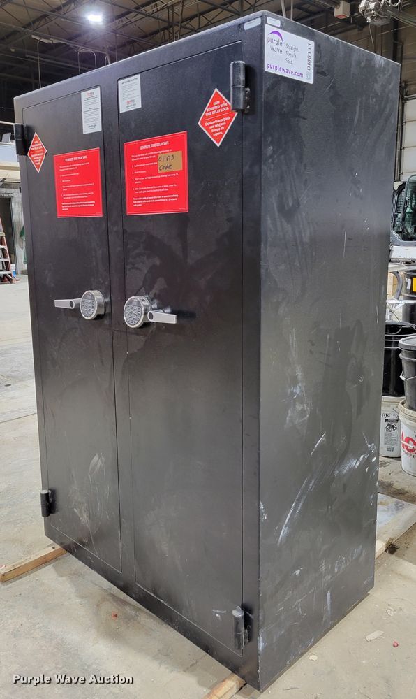 image for item DM8111 FireKing  safe