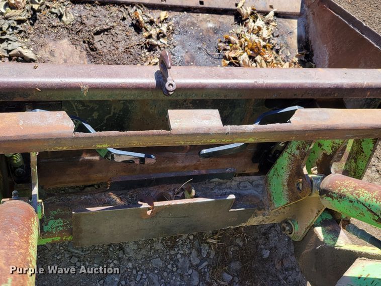 image for item DM8119 Mustang 1700  skid steer loader