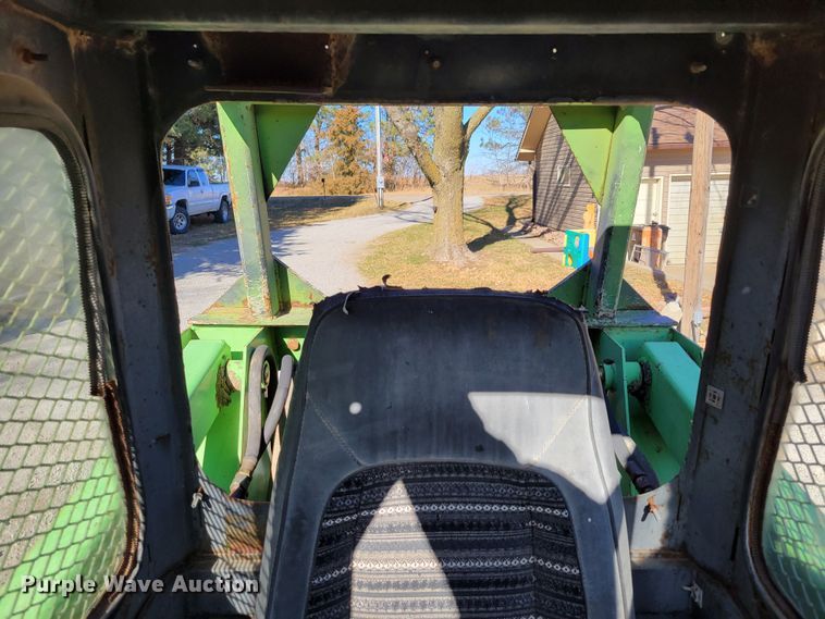 image for item DM8119 Mustang 1700  skid steer loader