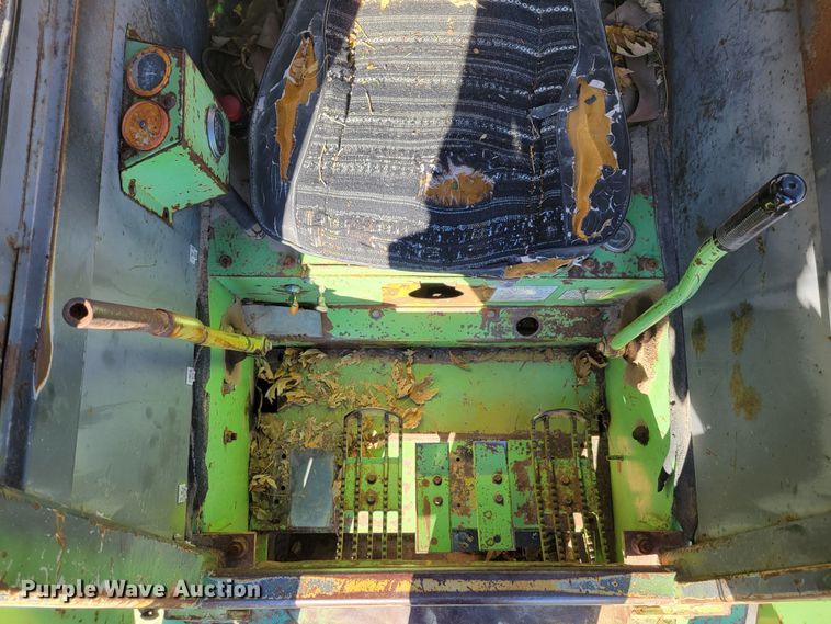 image for item DM8119 Mustang 1700  skid steer loader