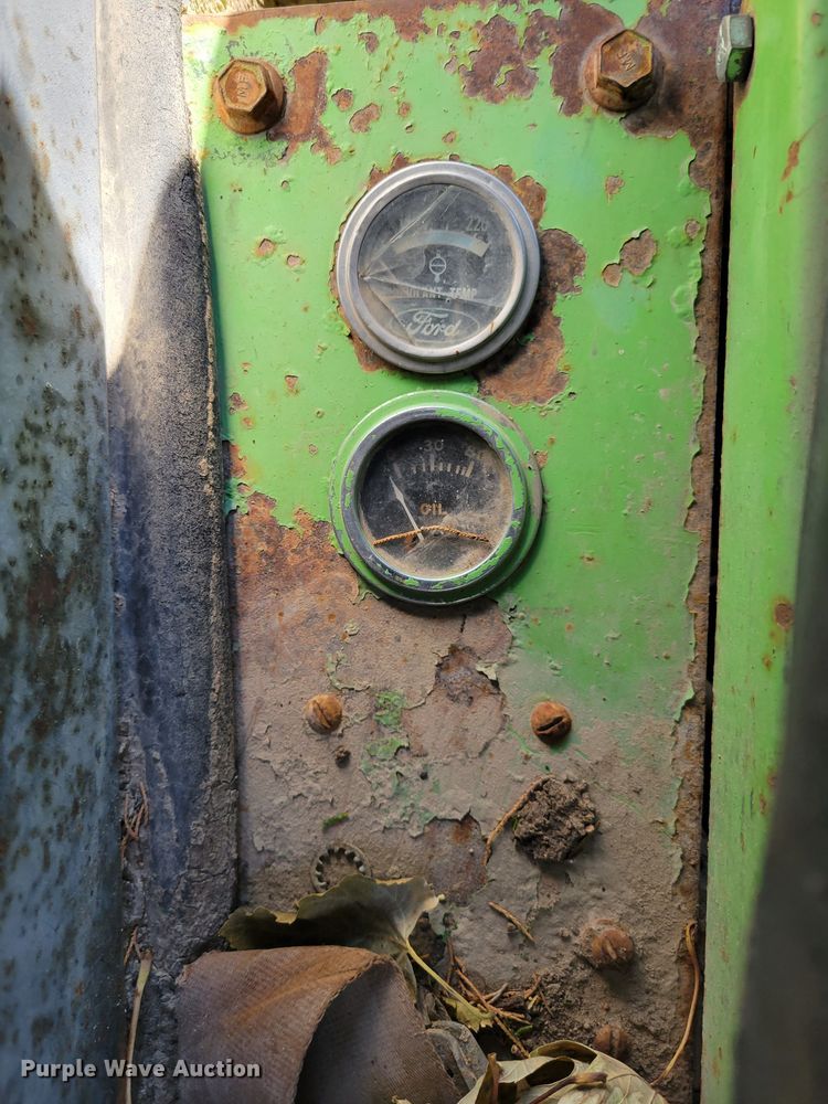 image for item DM8119 Mustang 1700  skid steer loader