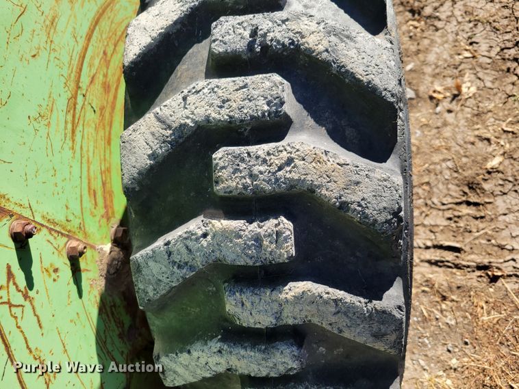 image for item DM8119 Mustang 1700  skid steer loader