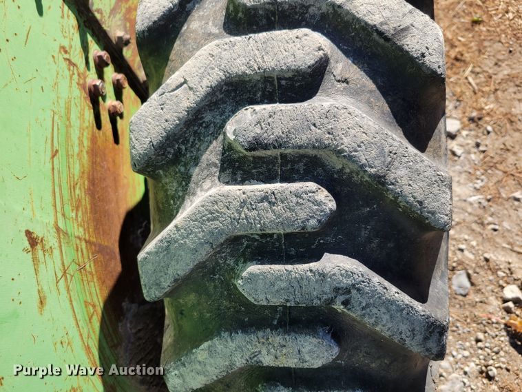 image for item DM8119 Mustang 1700  skid steer loader