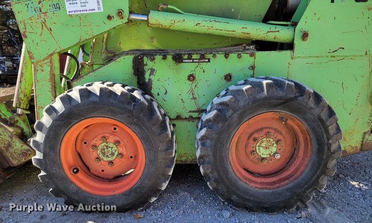 image for item DM8119 Mustang 1700  skid steer loader