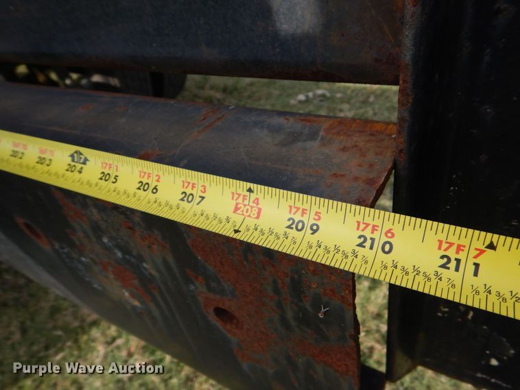 image for item DO1618 2008 Chevrolet C8500  truck cab and chassis