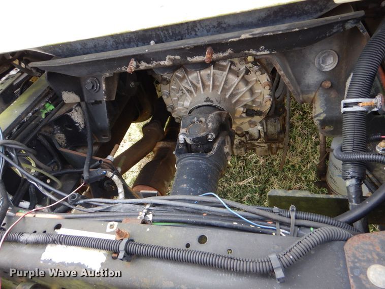 image for item DO1618 2008 Chevrolet C8500  truck cab and chassis