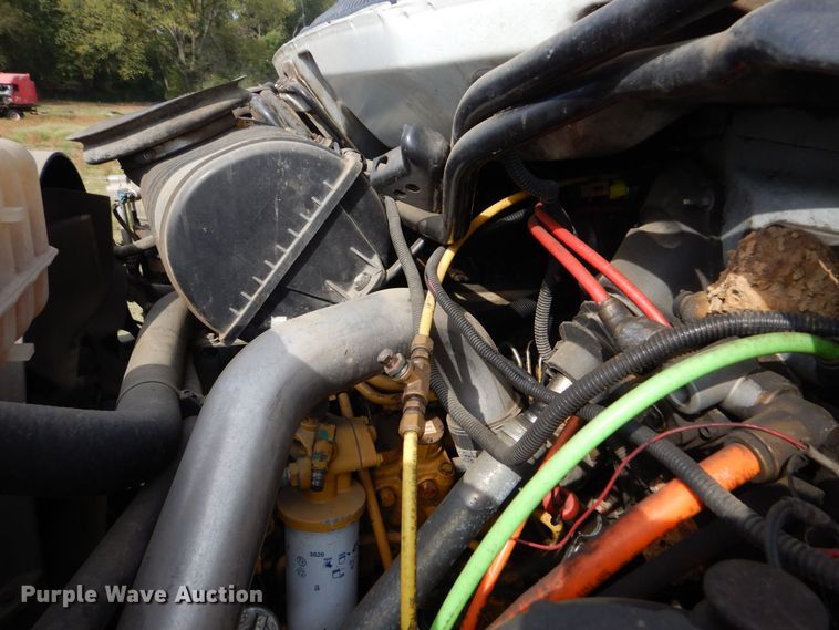 image for item DO1618 2008 Chevrolet C8500  truck cab and chassis