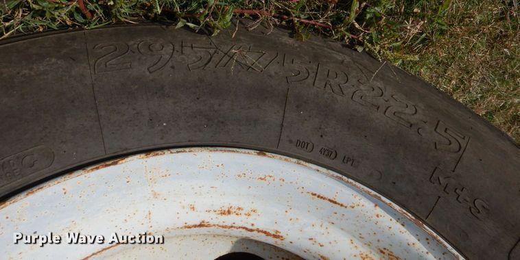 image for item DO1618 2008 Chevrolet C8500  truck cab and chassis