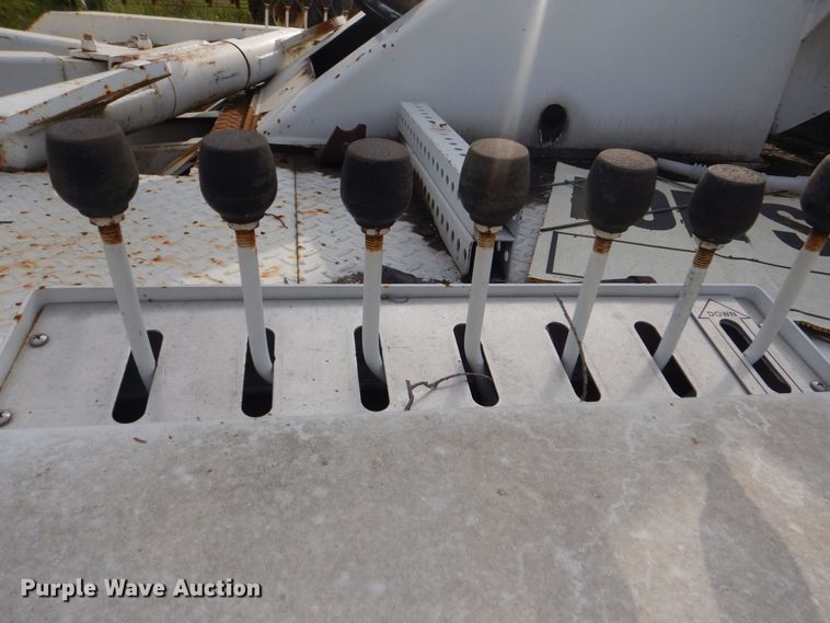 image for item DO1625 2000 International 4700  tow truck