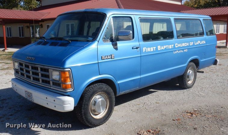 image for item DP0389 Dodge Ram 350  van