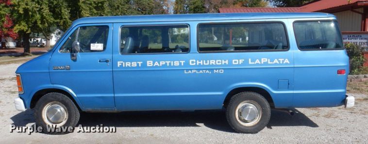 image for item DP0389 Dodge Ram 350  van