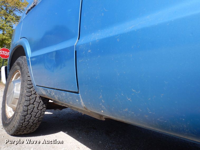 image for item DP0389 Dodge Ram 350  van