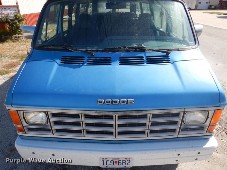 image for item DP0389 Dodge Ram 350  van