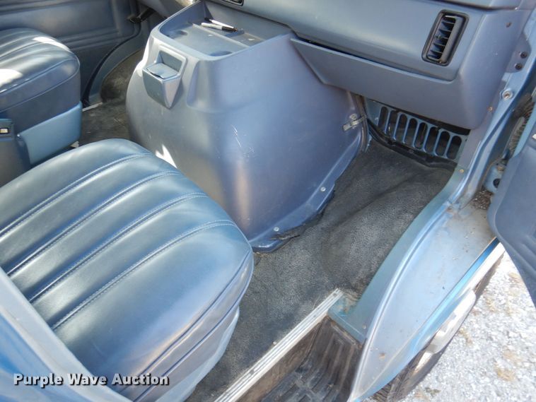 image for item DP0389 Dodge Ram 350  van