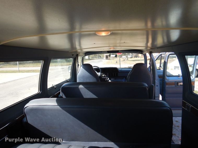 image for item DP0389 Dodge Ram 350  van