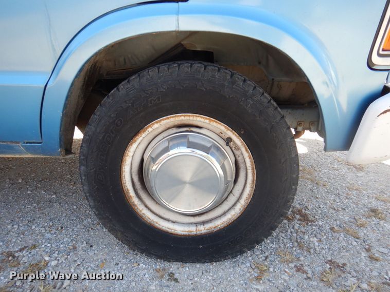 image for item DP0389 Dodge Ram 350  van