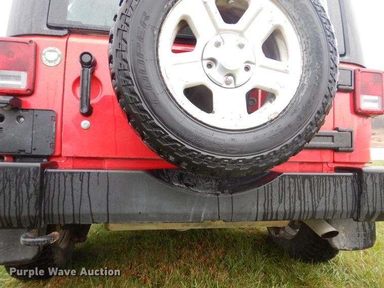 image for item DP0408 2016 Jeep Wrangle Sport Unlimited  SUV