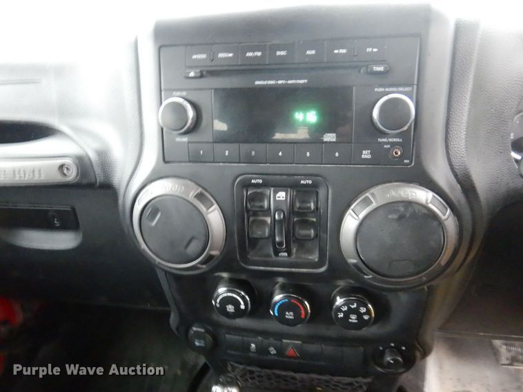 image for item DP0408 2016 Jeep Wrangle Sport Unlimited  SUV