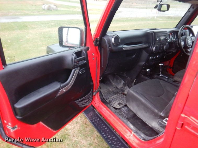 image for item DP0408 2016 Jeep Wrangle Sport Unlimited  SUV