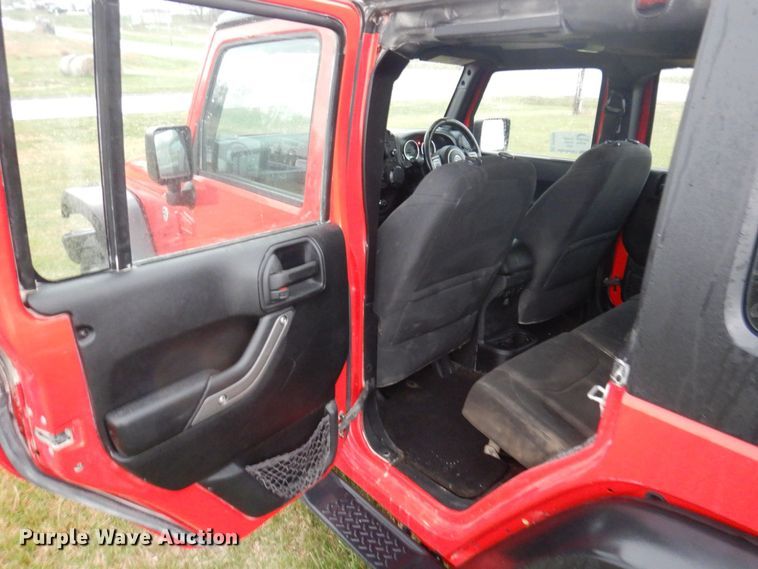 image for item DP0408 2016 Jeep Wrangle Sport Unlimited  SUV