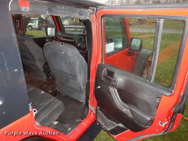 image for item DP0408 2016 Jeep Wrangle Sport Unlimited  SUV