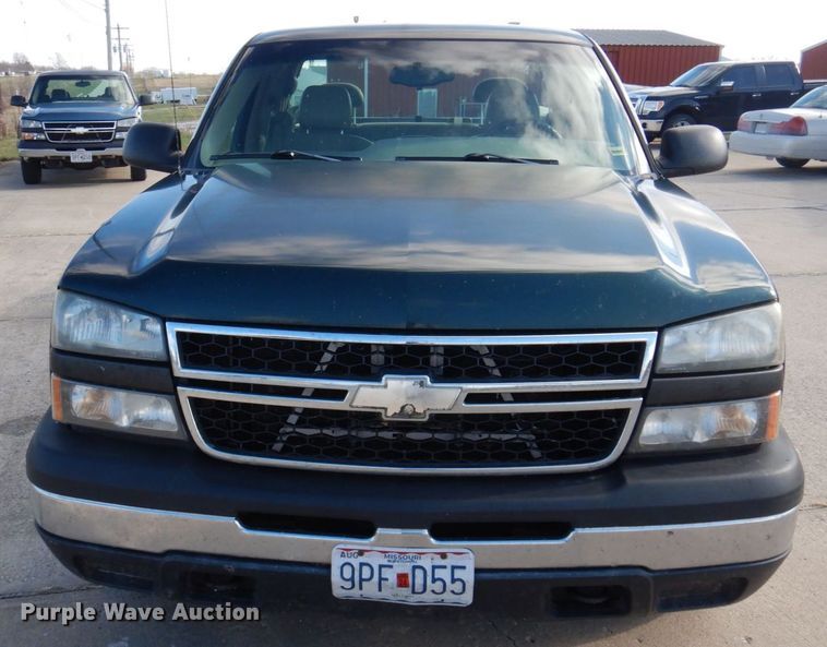 image for item DP0432 2006 Chevrolet Silverado 1500  Ext. Cab pickup truck