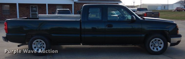 image for item DP0432 2006 Chevrolet Silverado 1500  Ext. Cab pickup truck