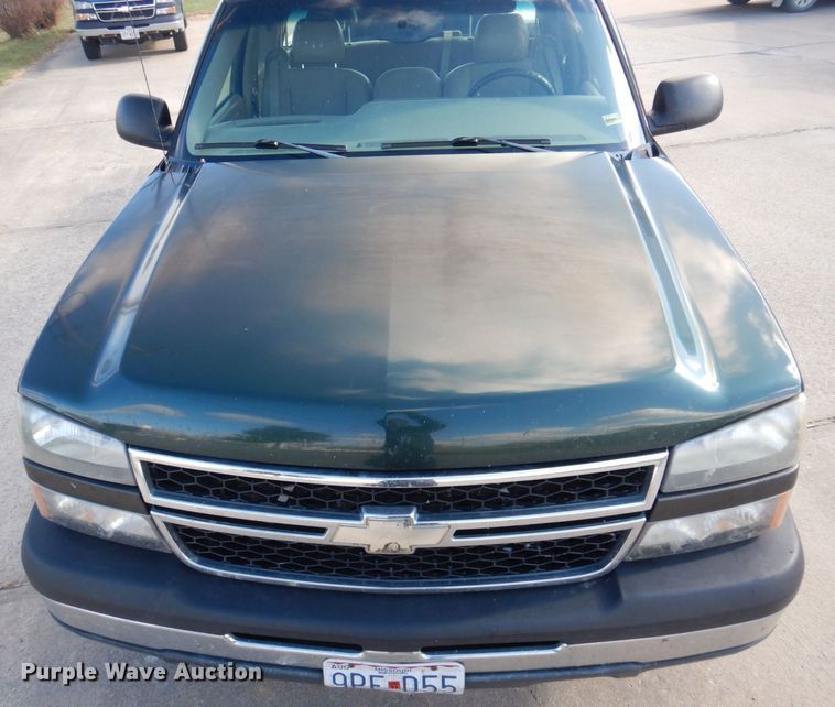 image for item DP0432 2006 Chevrolet Silverado 1500  Ext. Cab pickup truck