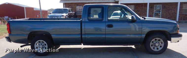 image for item DP0433 2006 Chevrolet Silverado 1500  Ext. Cab pickup truck
