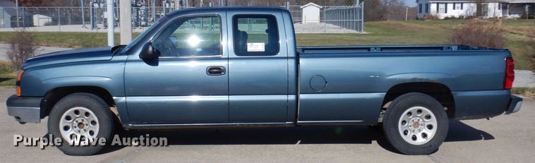 image for item DP0433 2006 Chevrolet Silverado 1500  Ext. Cab pickup truck
