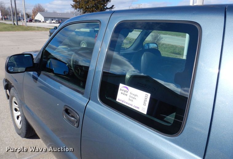 image for item DP0433 2006 Chevrolet Silverado 1500  Ext. Cab pickup truck