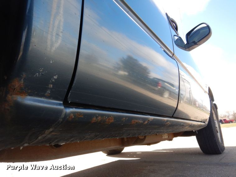 image for item DP0433 2006 Chevrolet Silverado 1500  Ext. Cab pickup truck