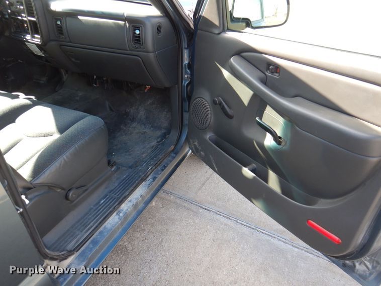 image for item DP0433 2006 Chevrolet Silverado 1500  Ext. Cab pickup truck