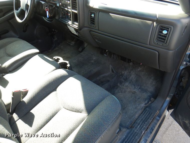 image for item DP0433 2006 Chevrolet Silverado 1500  Ext. Cab pickup truck