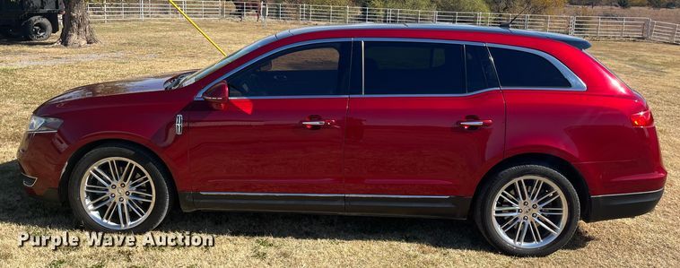 image for item DQ3103 2013 Lincoln MKT  SUV