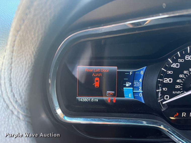 image for item DQ3103 2013 Lincoln MKT  SUV