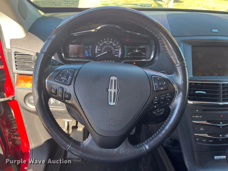 image for item DQ3103 2013 Lincoln MKT  SUV